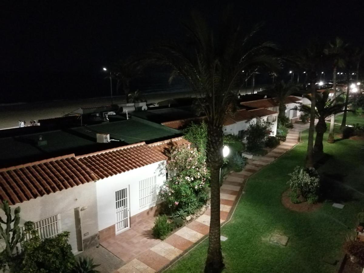 Estudio Frente Al Mar Roquetas de Mar Buitenkant foto